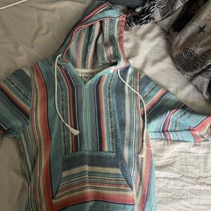 Medium multicolor baja poncho